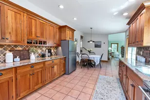 78 Meadowcrest Dr, Bedford, NH 03110 - Photo 14
