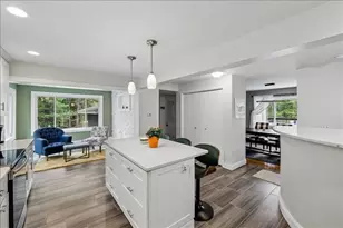 4 Birch Ct, Goffstown, NH 03045 - Photo 6