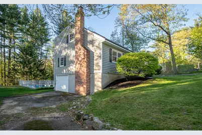 20 Alvirne Drive, Hudson, NH 03051 - Photo 2