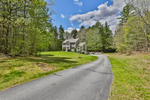 713 Raymond Rd, Chester, NH 03036 - Photo 2