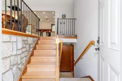 11 Mathew Drive, Merrimack, NH 03054 - Photo 8