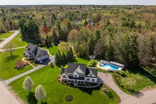 8 Lilac Way, Stratham, NH 03885 - Photo 4