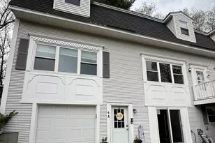 4 Sunset Dr, Londonderry, NH 03053 - Photo 2
