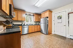 7 Pleasant St, Lancaster, NH 03584 - Photo 8