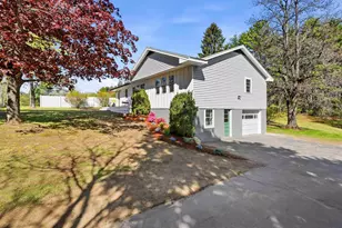 99 Pond St, Salem, NH 03079 - Photo 4