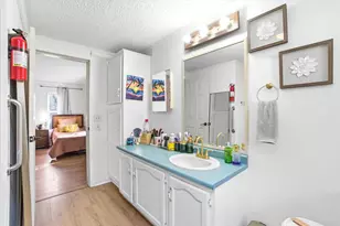 1 Longwood Ln, Merrimack, NH 03054 - Photo 20
