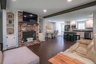 16 Sarah Dr, Merrimack, NH 03054 - Photo 8