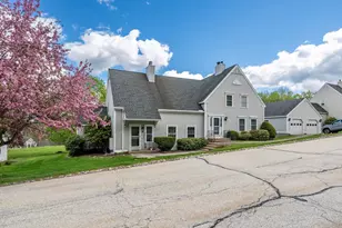 27B Apple Tree Dr, Goffstown, NH 03045 - Photo 4