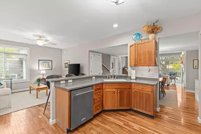 73 Park Road, South Burlington, VT 05403 - Photo 18
