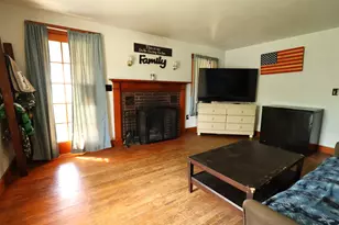 427 Maple St, Hartford, VT 05001 - Photo 24