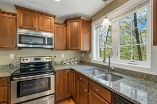 72 Circuit St, Manchester, NH 03103 - Photo 14