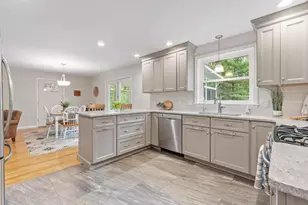12 Aladdin Rd, Windham, NH 03087 - Photo 6