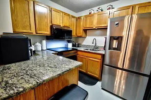 41 Treetop Cir, Laconia, NH 03246 - Photo 4