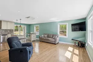 8 Rosewood Dr, Bow, NH 03304 - Photo 6