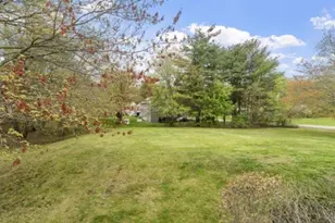 32 Amberwood Dr, Atkinson, NH 03811 - Photo 10