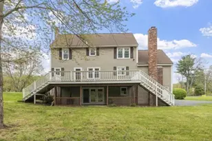 32 Amberwood Dr, Atkinson, NH 03811 - Photo 6