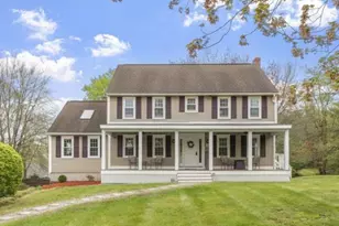 32 Amberwood Dr, Atkinson, NH 03811 - Photo 2