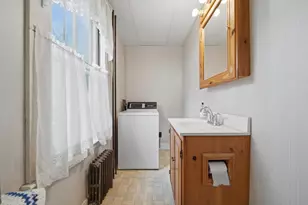 79 Durrell St, Dover, NH 03820 - Photo 32
