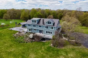 25 Ministry Ln, South Hero, VT 05458 - Photo 2