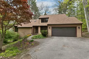 16 Old Manchester Rd, Amherst, NH 03031 - Photo 1