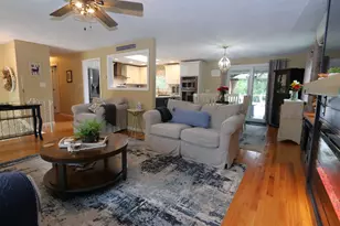 19 Beach Dr, Kingston, NH 03848 - Photo 10