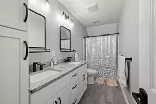 22 Darwin Pl, Laconia, NH 03246 - Photo 32