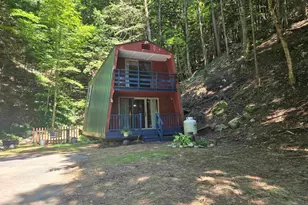 389 Dothan Rd, Hartford, VT 05001 - Photo 2