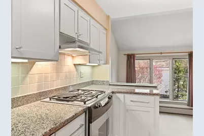 545 South Prospect Street #10, Burlington, VT 05401 - Photo 18