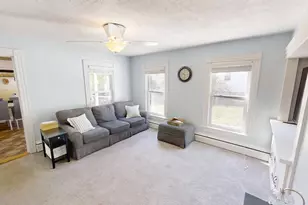 19 High St, Derry, NH 03038 - Photo 6
