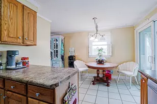 80 Hovey Rd, Londonderry, NH 03053 - Photo 16