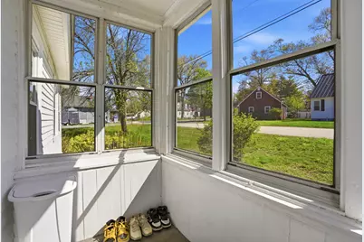 154 Oneida Street, Manchester, NH 03102 - Photo 8