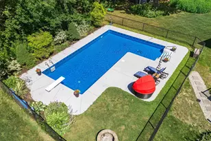 55 Page Ln, Hampstead, NH 03841 - Photo 6