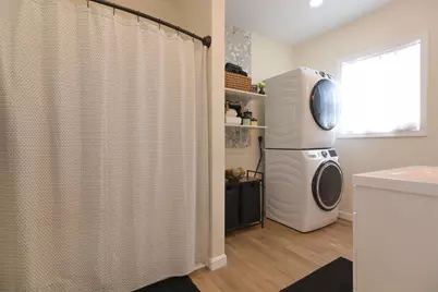 493 Manchester Street #Unit 1, Manchester, NH 03103 - Photo 18