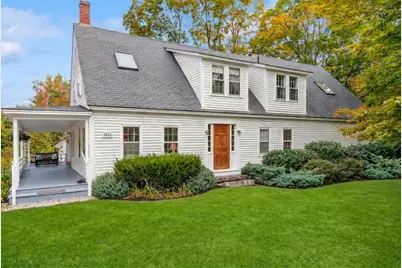 736 Pleasant Street, New London, NH 03257 - Photo 4