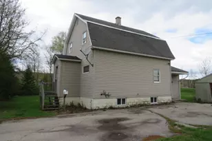 25 Turcotte St, Berlin, NH 03570 - Photo 4