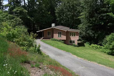 38 Marshall Avenue, Hartford, VT 05001 - Photo 2