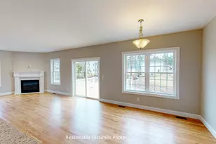 105 Lantern Dr, Sandown, NH 03873 - Photo 12