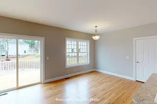 105 Lantern Dr, Sandown, NH 03873 - Photo 8