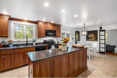 13 Birchwood Circle, Bedford, NH 03110 - Photo 4