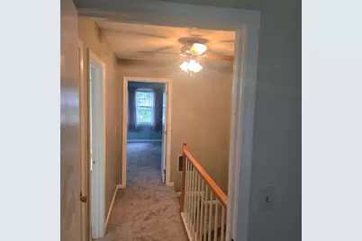 321 Fox Hollow Way, Manchester, NH 03104 - Photo 2