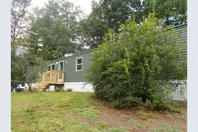 77 Royalcrest Park, Rochester, NH 03867 - Photo 2