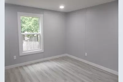 77 Royalcrest Park, Rochester, NH 03867 - Photo 6