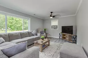 31 Church St, Tilton, NH 03276 - Photo 4