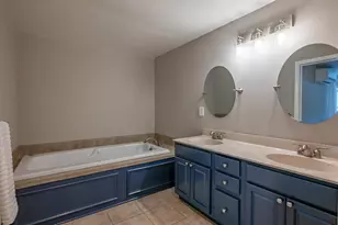 27 Pierce Ln, Hollis, NH 03049 - Photo 30