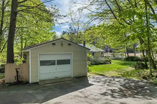 109 Barden Hill Rd, Hillsboro, NH 03244 - Photo 2