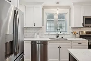 14 Mulberry Ln, Epping, NH 03042 - Photo 8