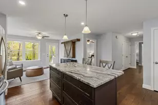 10 Wilson Way, Brentwood, NH 03833 - Photo 16