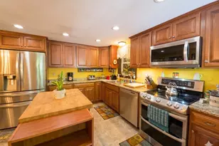 54 Ridgewood Cir, Epsom, NH 03234 - Photo 6