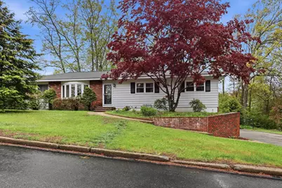 34 Beverly Drive, Manchester, NH 03104 - Photo 2