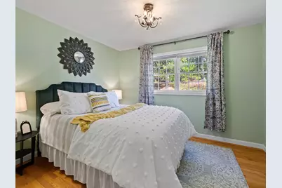 28 Bradford Circle, Hudson, NH 03051 - Photo 14